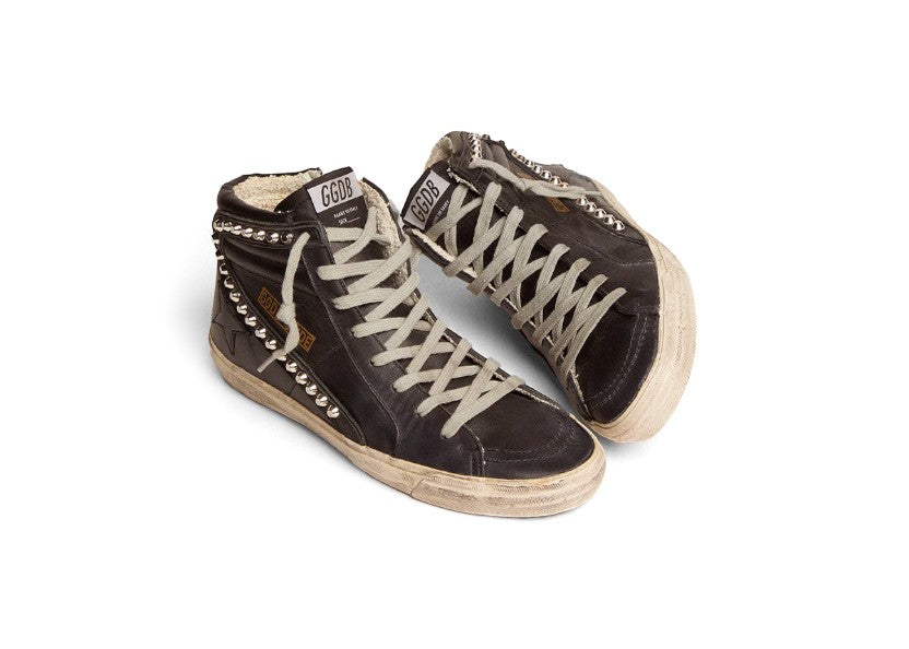 Slide black with studs