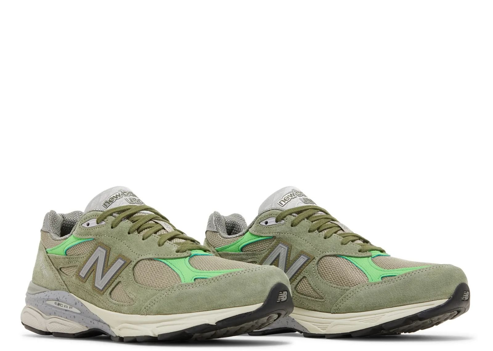 New Balance 990v3 MiUSA Patta Keep Your Family Close