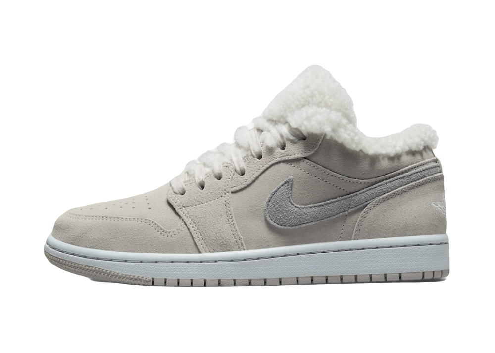 Nike Air Jordan 1 Low SE Sherpa Fleece (W)