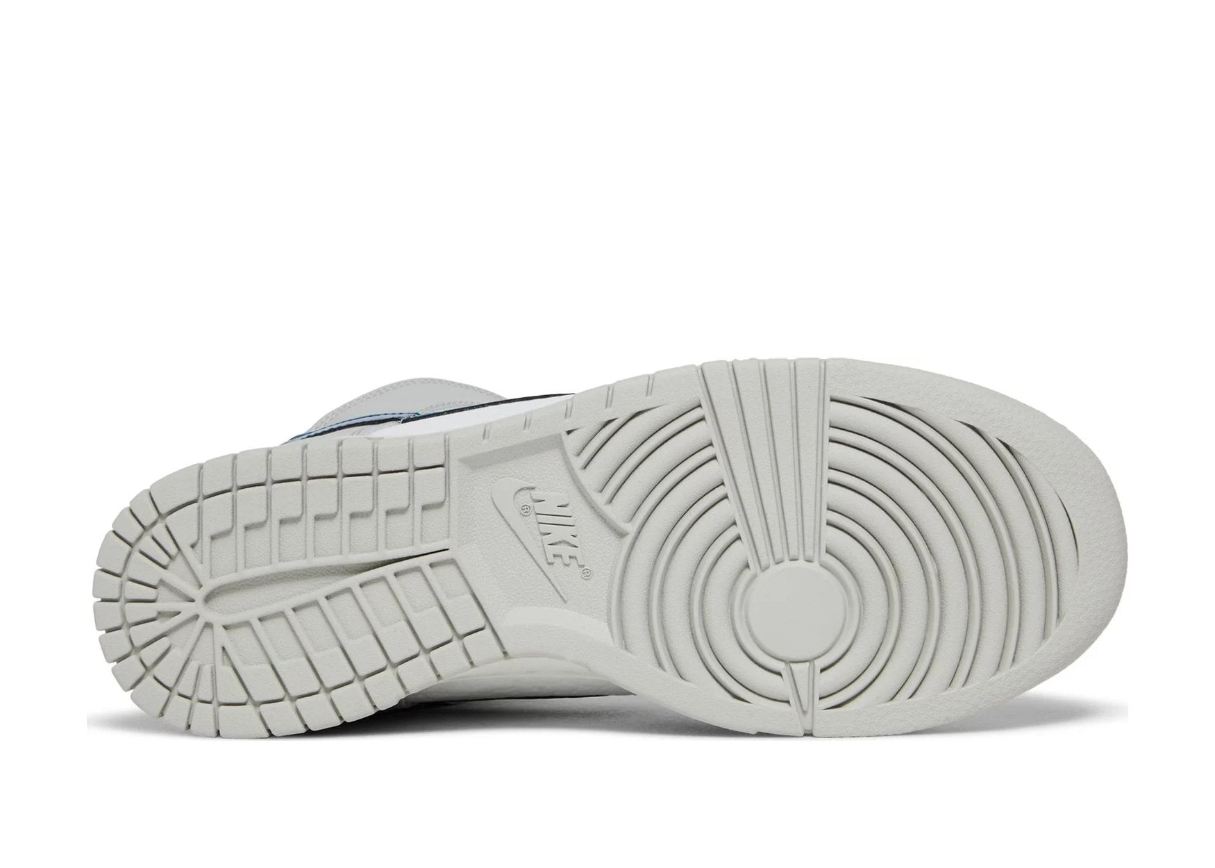 Nike Dunk High FLS (W)