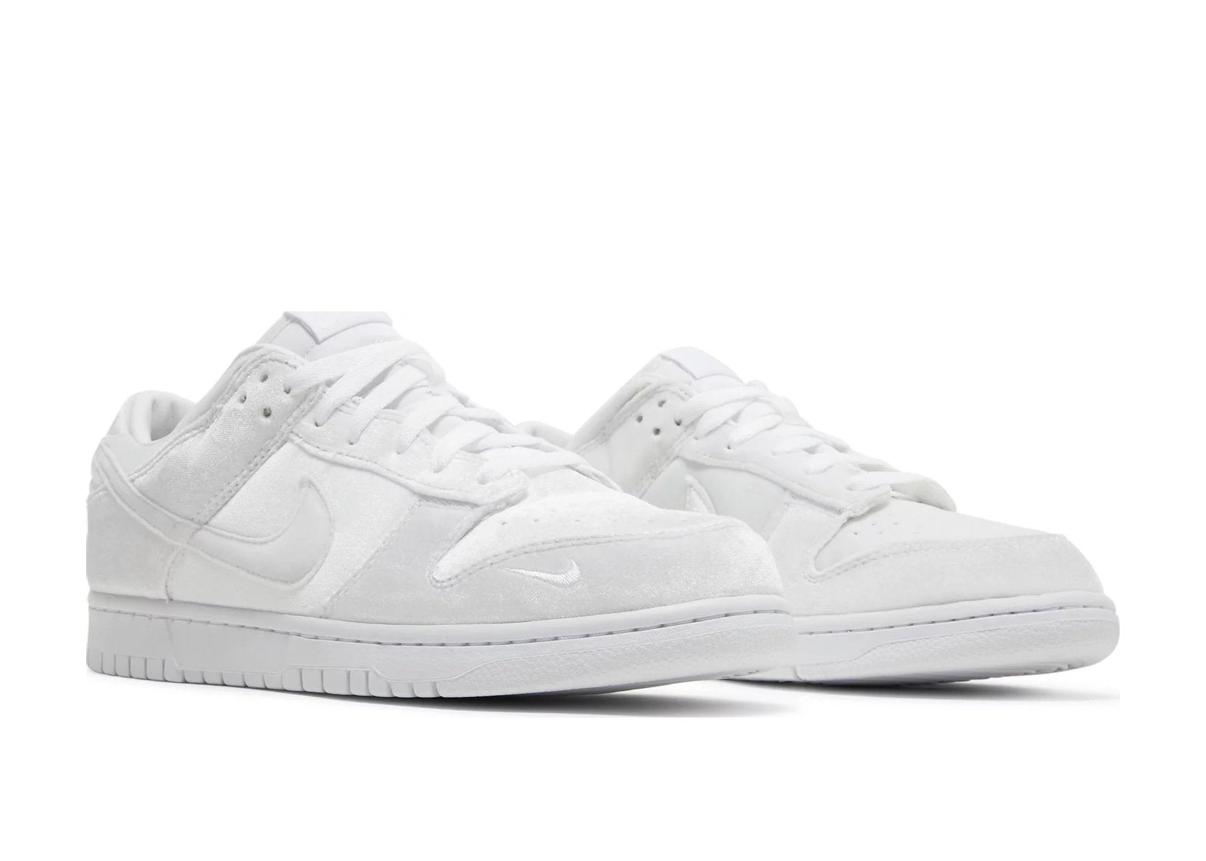 Nike Dunk Low Dover Street Market Triple White Velvet