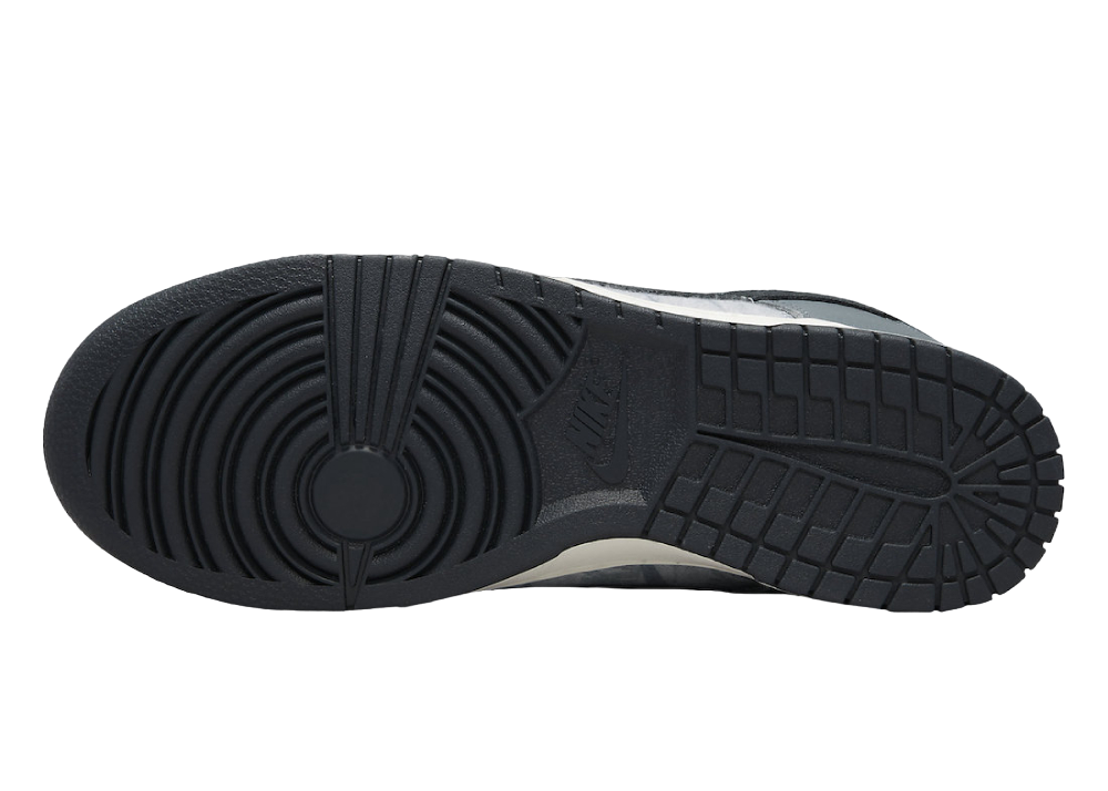 Nike Dunk Low SE Copy Paste