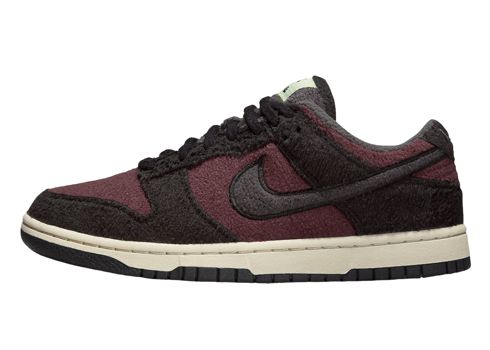 Nike Dunk Low SE Fleece Pack Burgundy Crush (W)