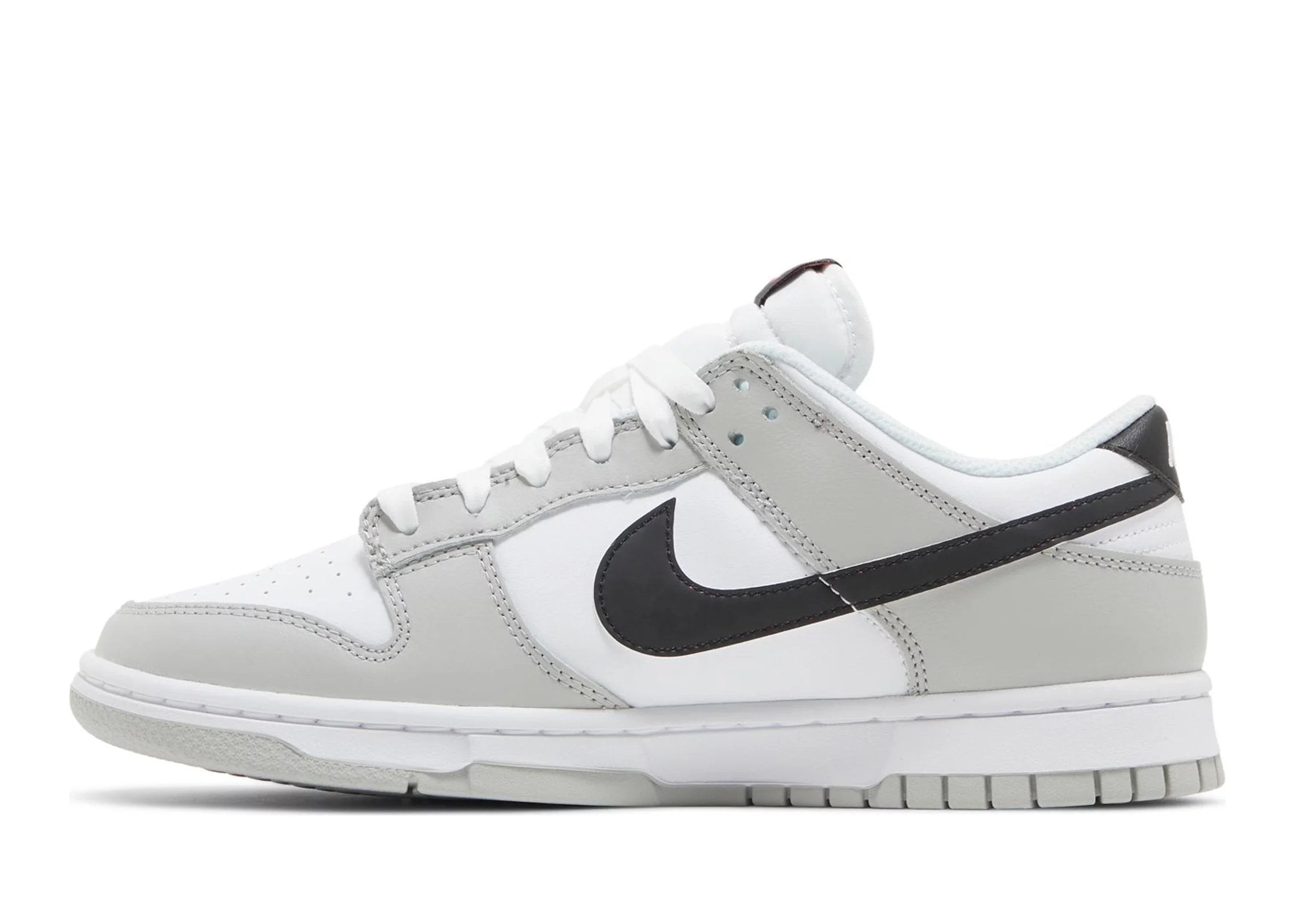 Nike Dunk Low SE Jackpot