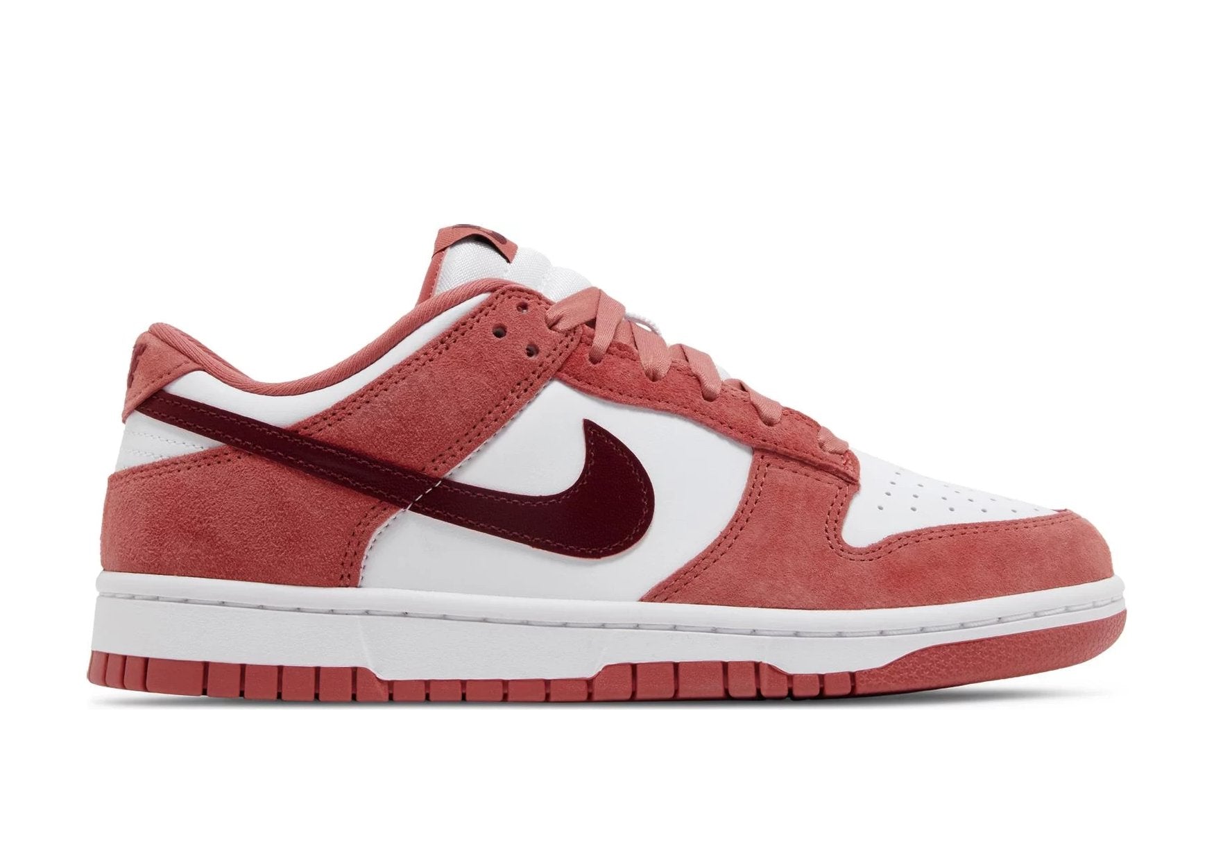 Nike Dunk Low Valentines Day (2024) (W)
