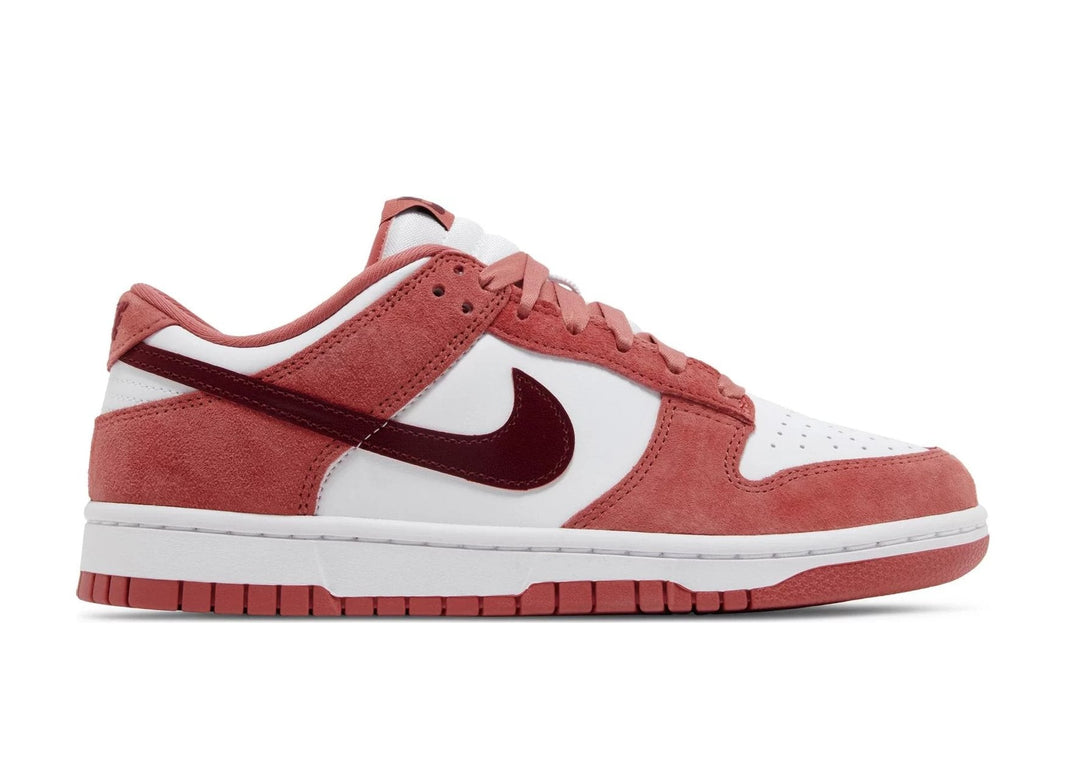 Nike Dunk Low Valentines Day (2024) (W)