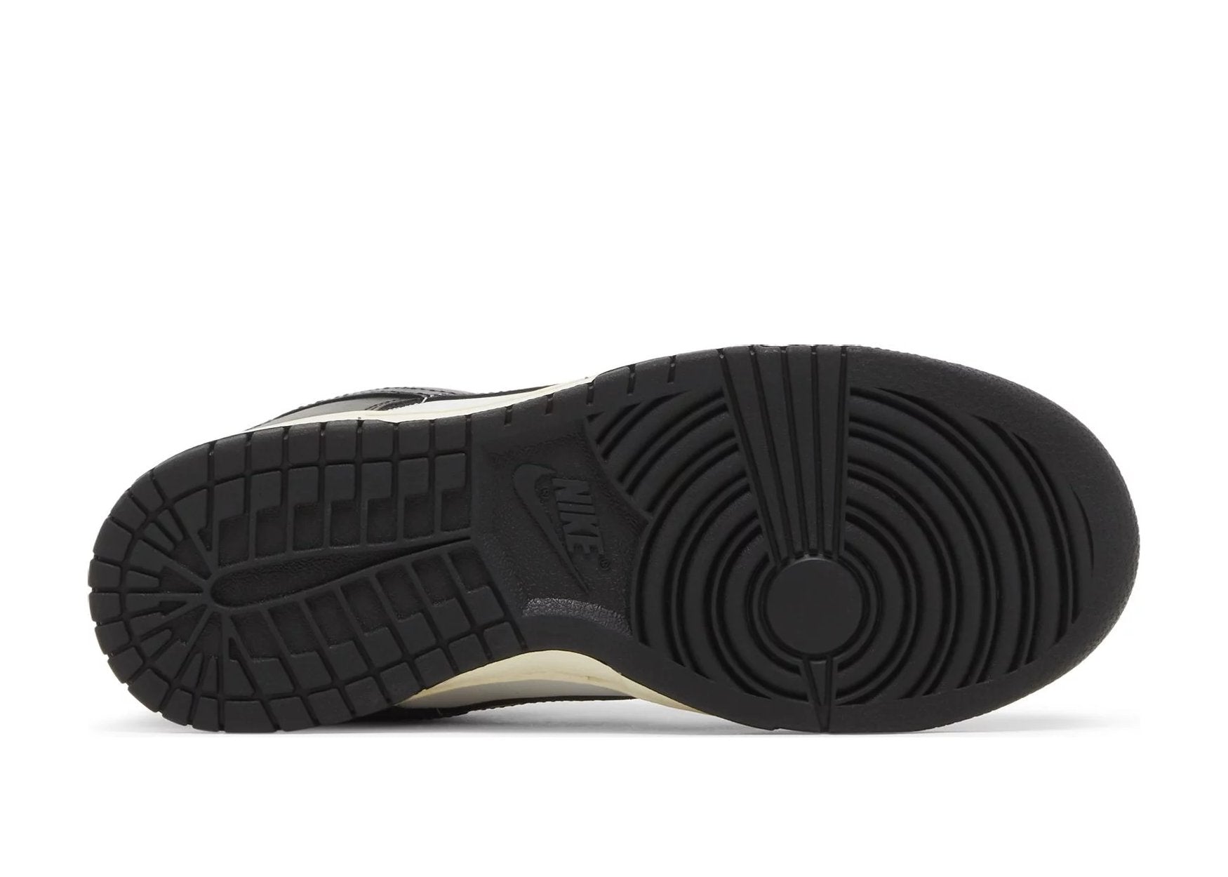 Nike Dunk Low Vintage Panda (W)