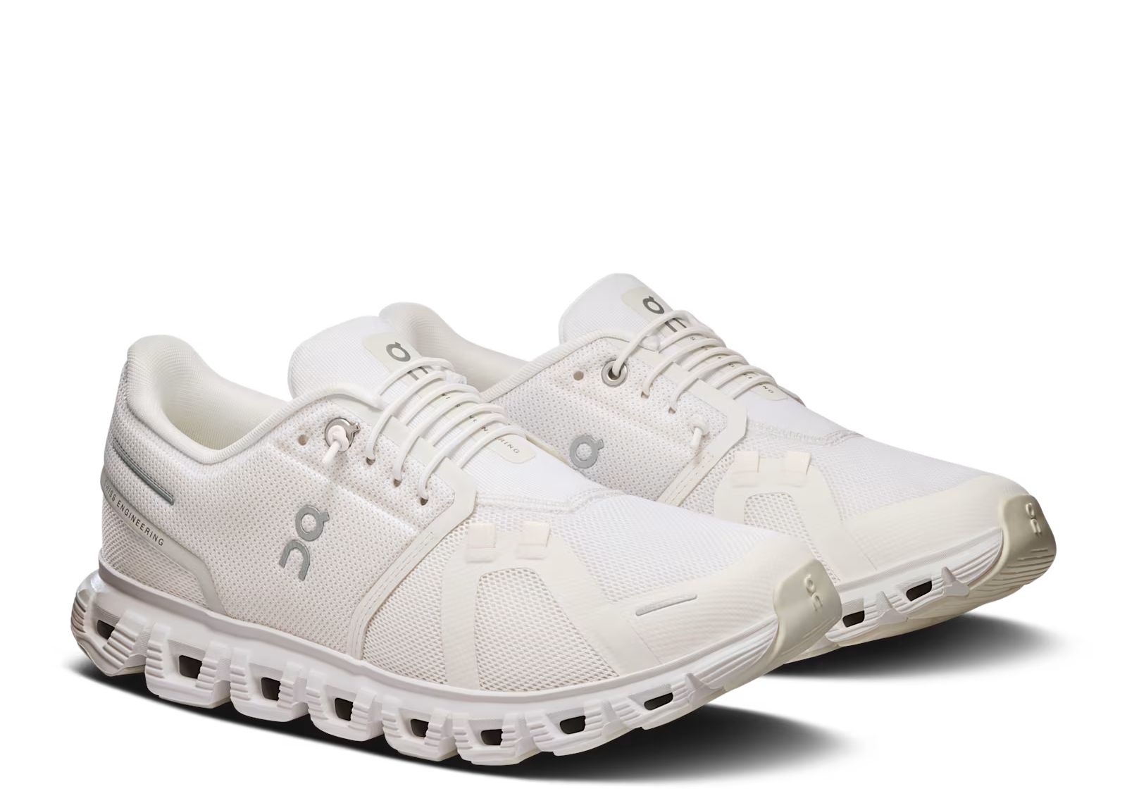 On Running Cloud 6 All White (W)