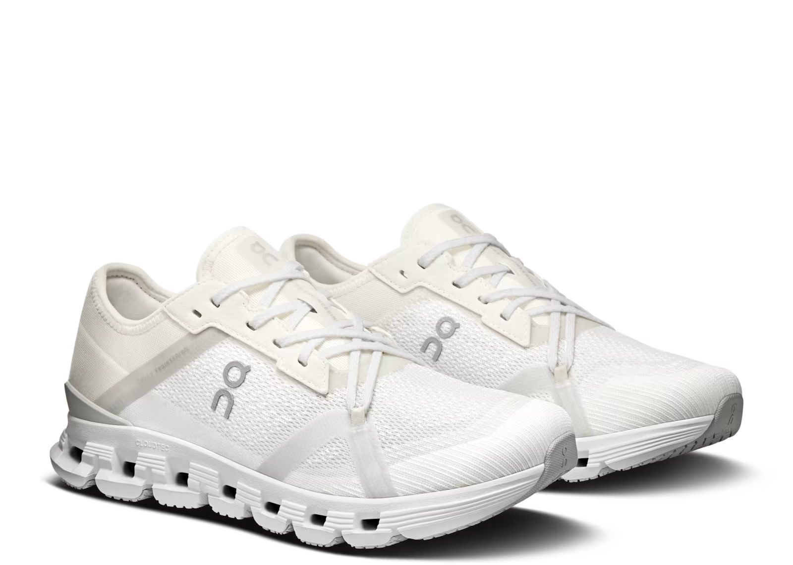 On Running Cloud X 4 AD White Wolf (W)