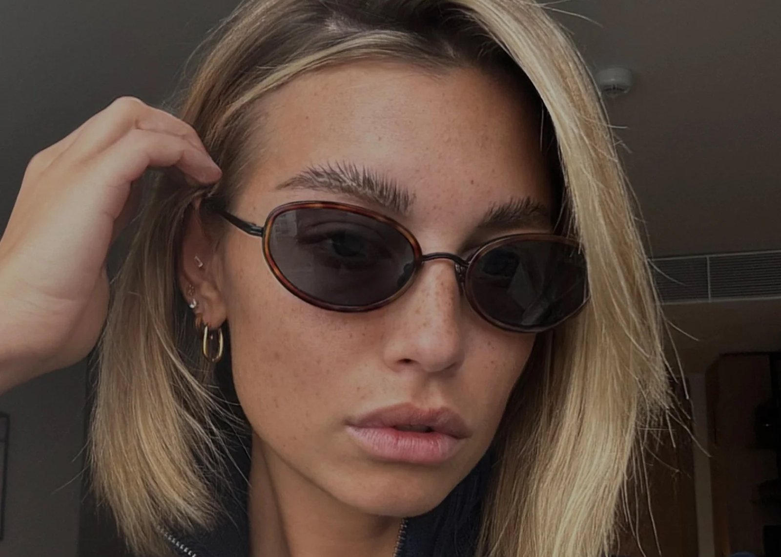 Vehla Reign – Tort / Smoke